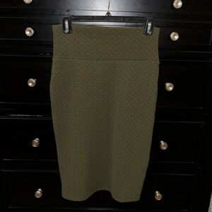 Lularoe size small skirt green